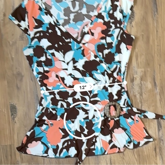 VTG Y2K 2000s Floral Wrap Style Wooden Buckle Blouse - Picture 8 of 8